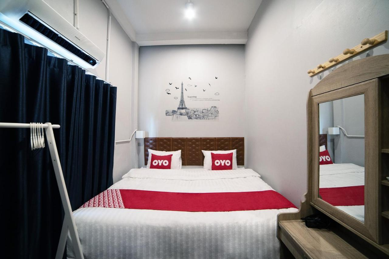 OYO 480 Lemon Siam Hostel Bangkok Exterior foto