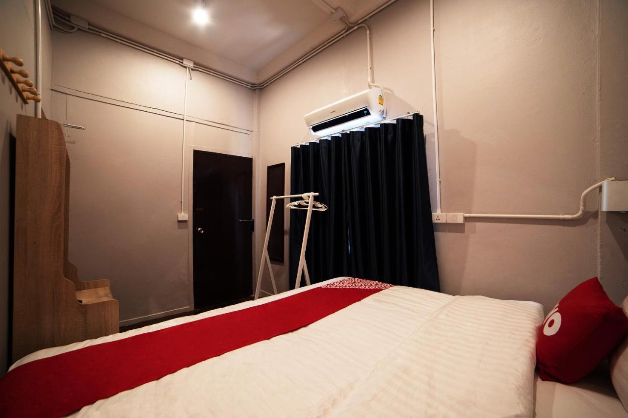 OYO 480 Lemon Siam Hostel Bangkok Exterior foto